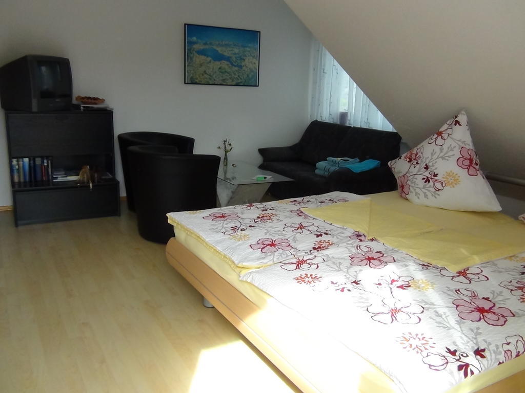 Bed and Breakfast Haus Erika Am Weg Kesswil Номер фото